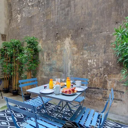 154 Phil - Superbe A Paris. *