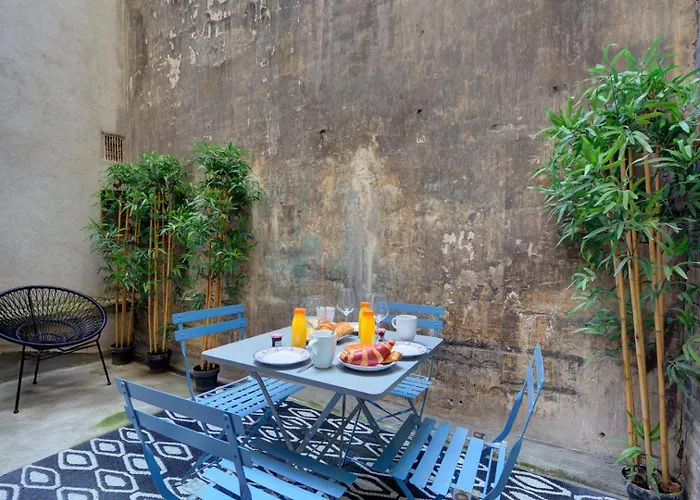 154 Phil - Superbe A Paris. *