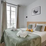 154 Phil - Superbe A Paris. Paris